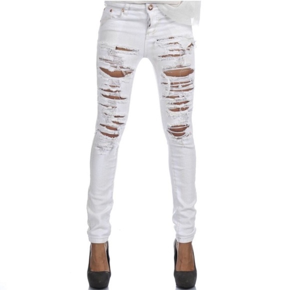 Brand new !!! ONE TEASPOON distressed jeans